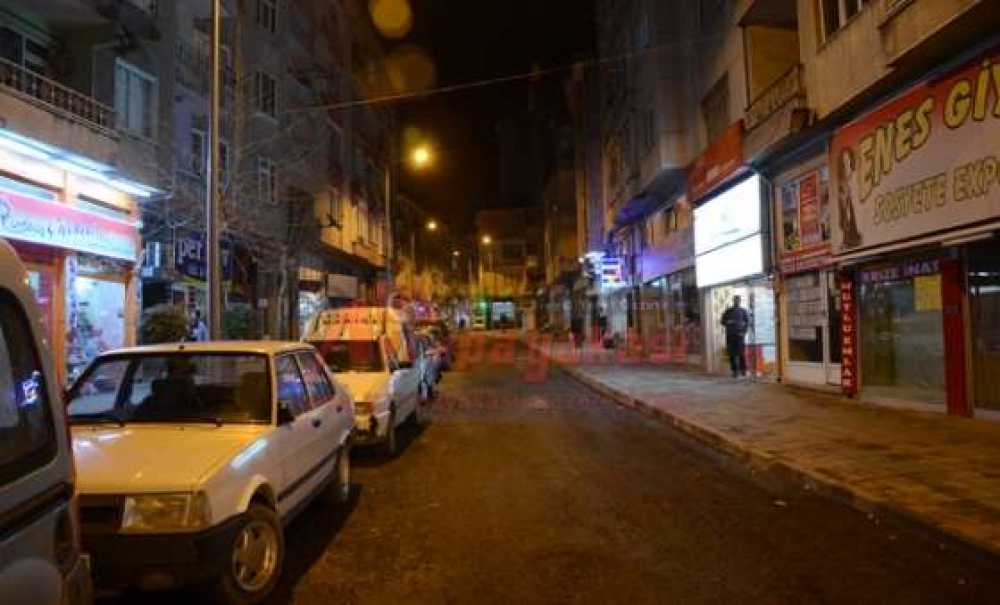 Mandıracı Ve Şehit Teğmen Yavuzer Caddesi Işıl Işıl