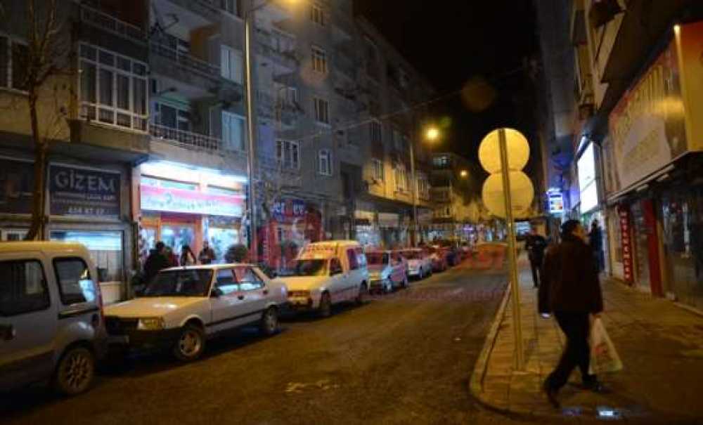 Mandıracı Ve Şehit Teğmen Yavuzer Caddesi Işıl Işıl