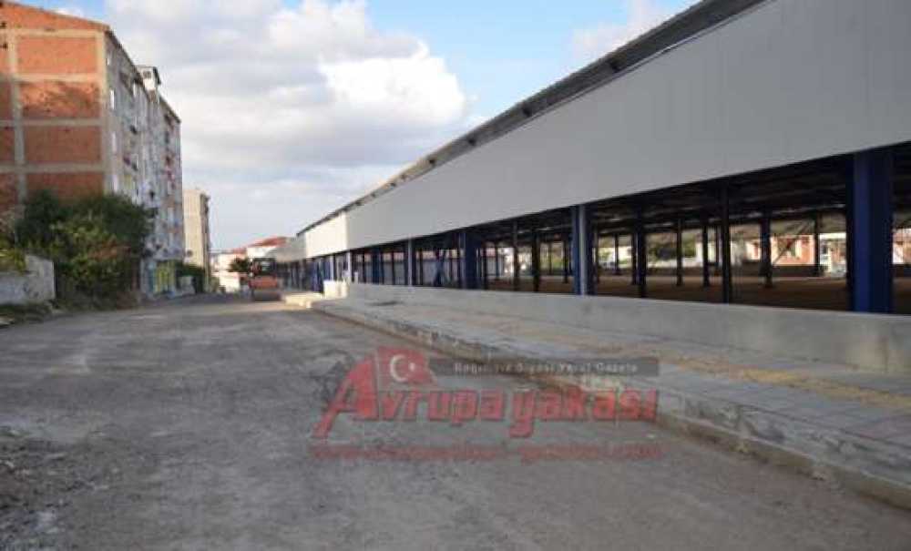 Kapalı Pazaryerinde Son Rötuşlar