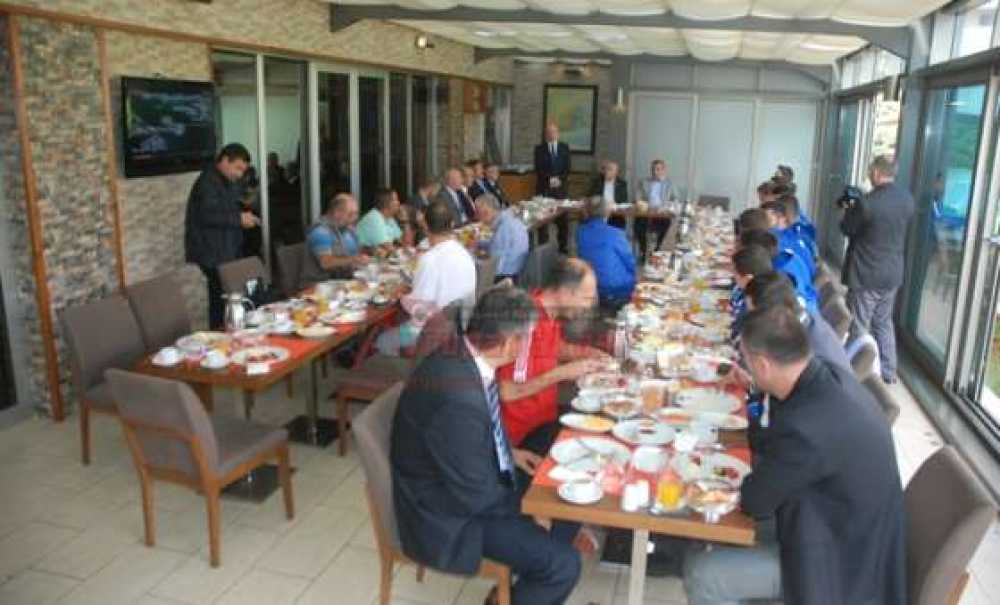 Çbsk`dan Tanıtım Toplantısı