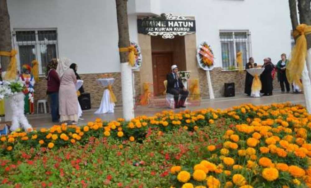 Amine Hatun Kız Kur`an Kursu Açıldı