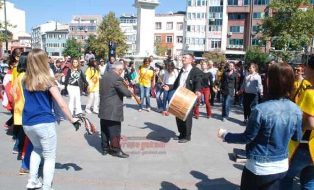 Öğretmenlerden Grev