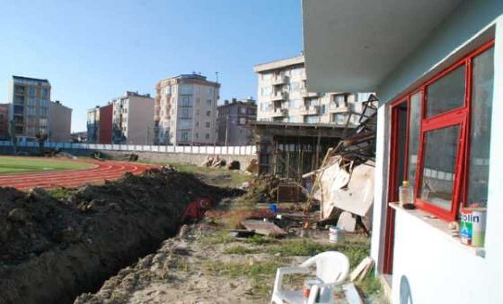 General Basri Saran Stadyumunda Son Rötuşlar