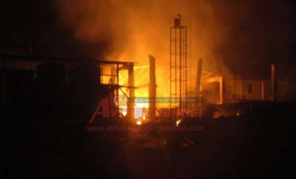 Kimya Fabrikasında Patlama: Biri Ağır 3 Yaralı