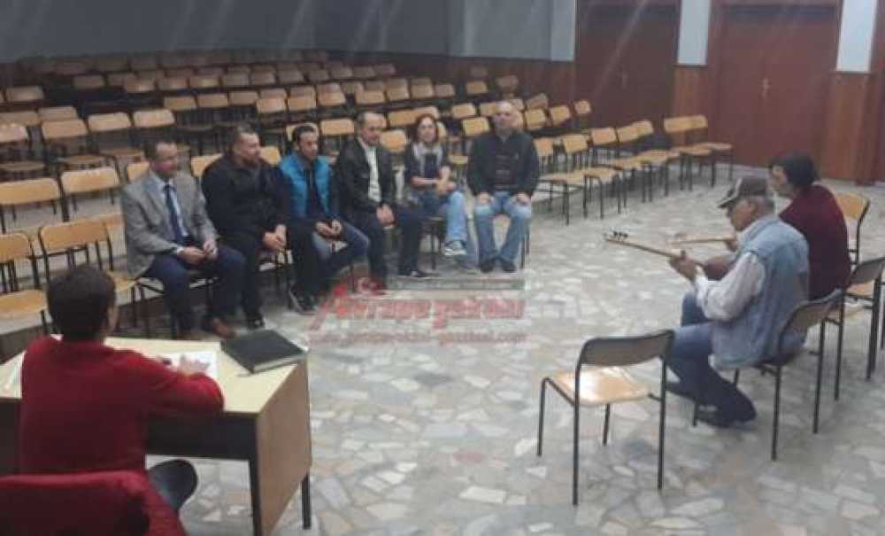 Gazetecilerden Bir İlk