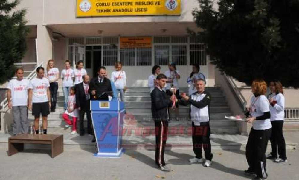 Çorlu'da Sağlıklı Yaşam Yürüyüşü Düzenlendi