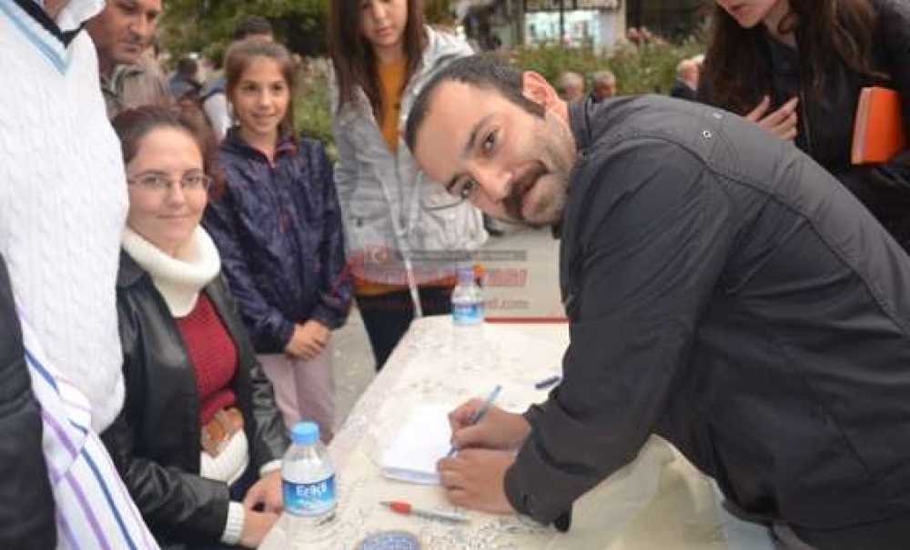 Tren Seferleri Için Imza Kampanyası