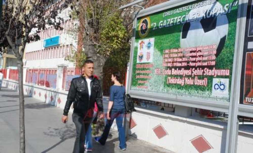 “2. Gazeteciler Kupası” Afişleri Çorlu'da
