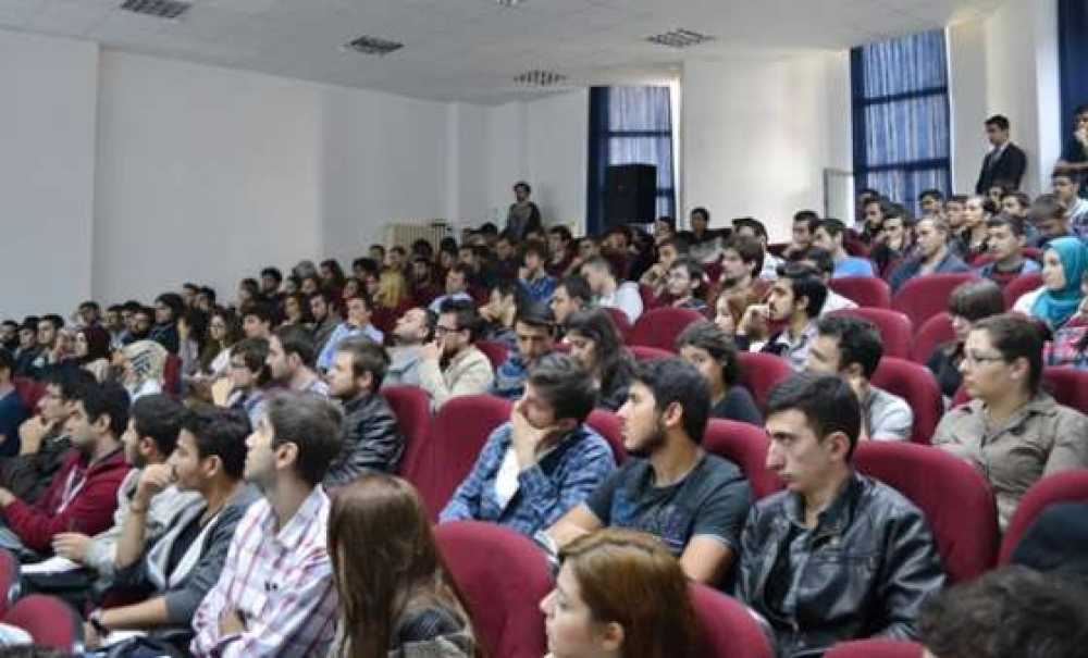 Çorlu Mühendislik Fakültesi'nde Oryantasyon Programı Düzenlendi