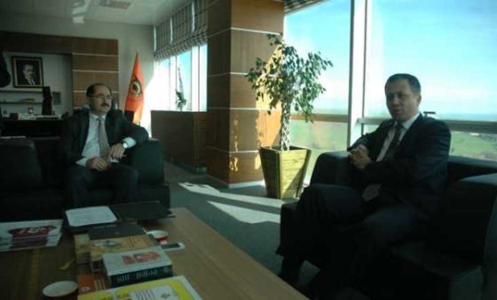 Nkü Rektörü Şimşek Gönül Elçisi Oldu