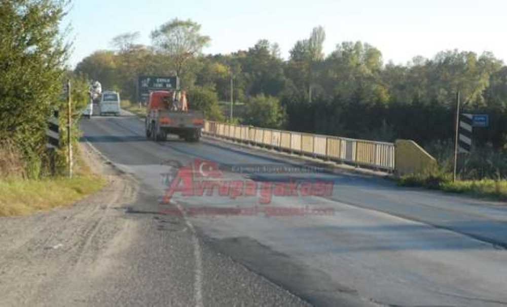 İki Köprüde Korkutuyor