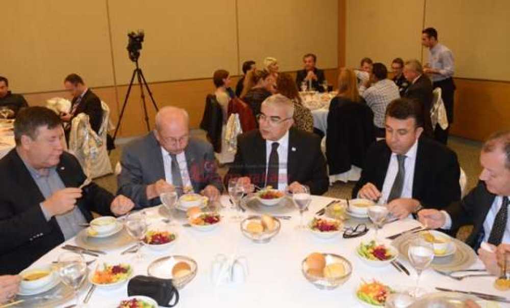 Çorlu Belediyesi'nden Büyükşehir'in Hizmet Kervanına Yemek