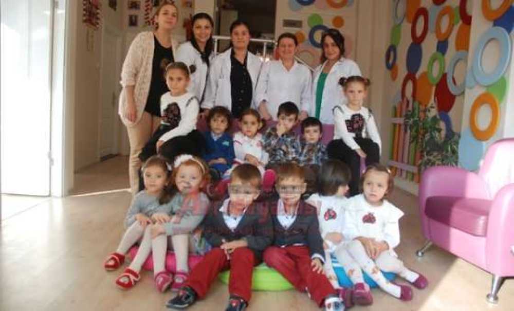 İkiz Öğrenciler İlgi Odağı Oldu