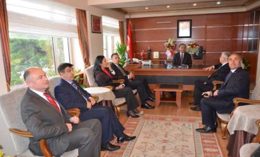 Adalet Bakanı Bozdağ'dan Çorlu Kaymakamlığı'na Ziyaret