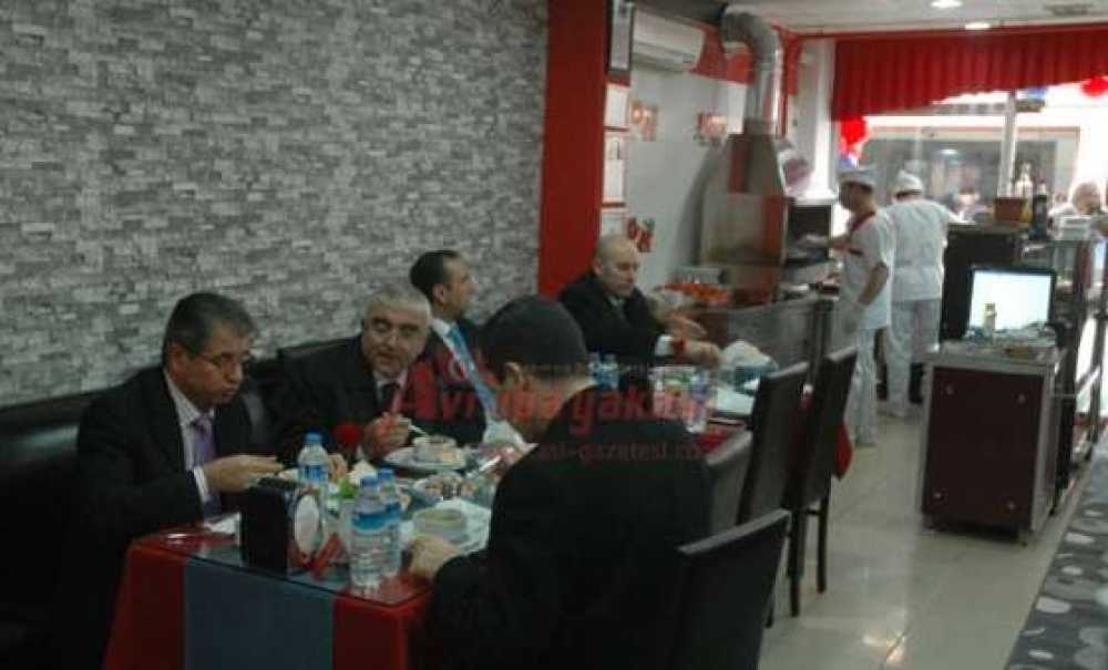 Zehra Sultan Sofrası Açıldı