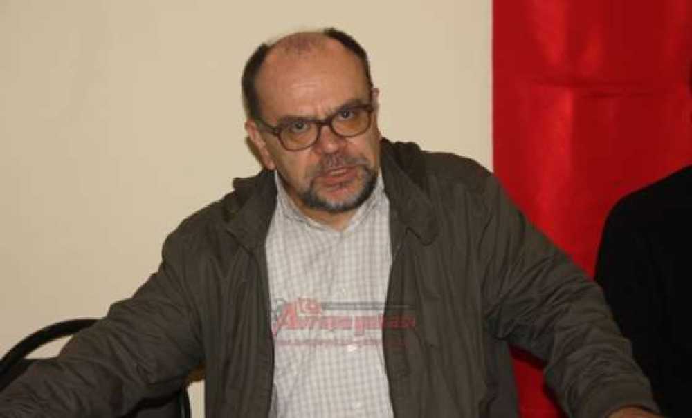 Basın Toplantısında Başkan Ve 2. Başkan Kapıştı