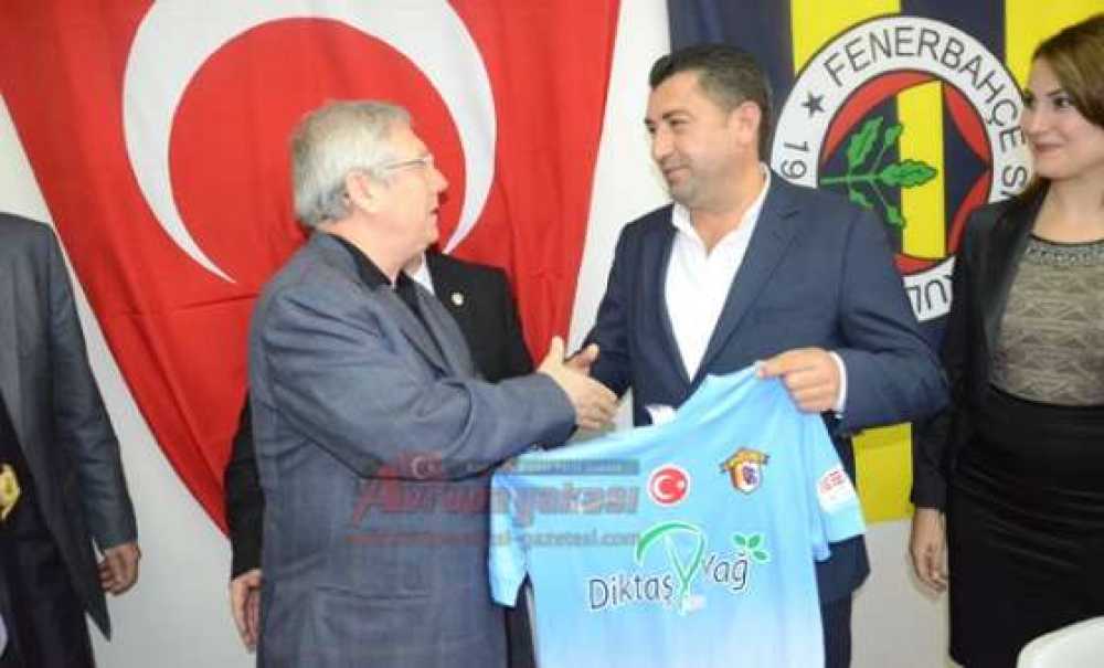 Çorluspor 1947'den Başkan Aziz Yıldırım'a Forma
