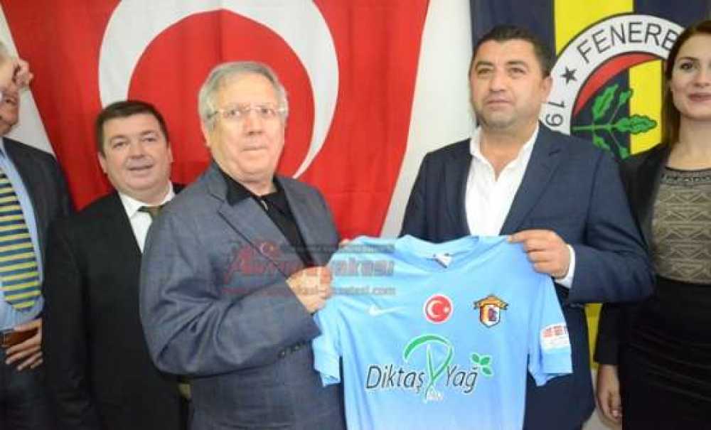 Çorluspor 1947'den Başkan Aziz Yıldırım'a Forma