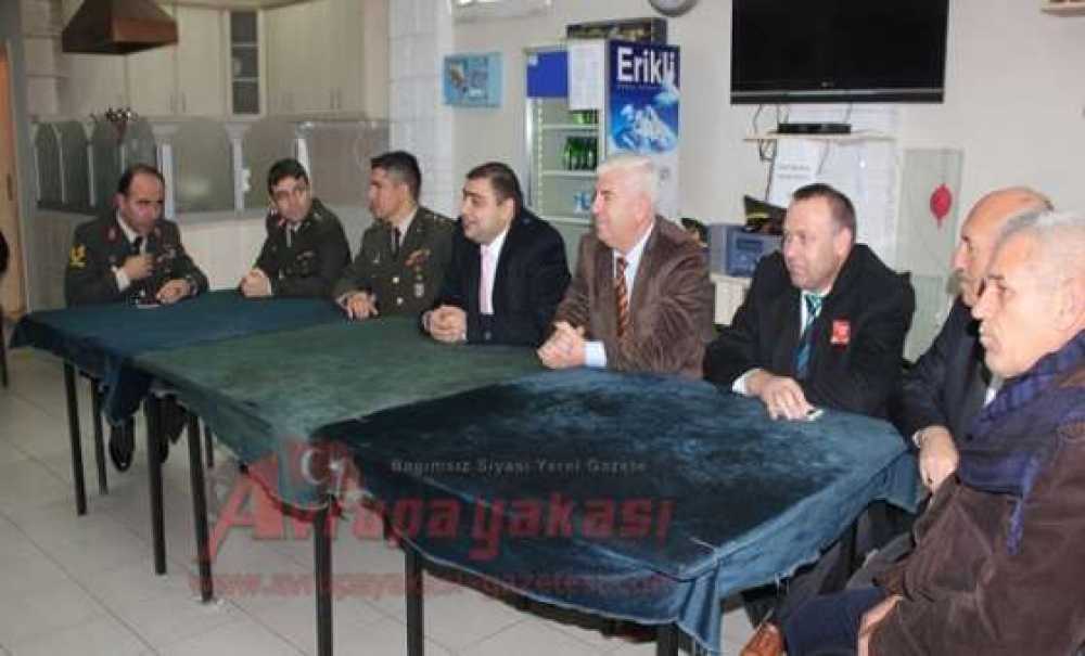 Kaymakam Kızıltoprak`tan Ergene Velimeşe Spor Kulübü`ne Ziyaret