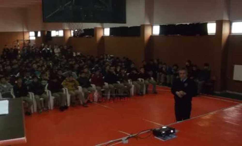 Çorlu Polisinden Öğrencilere Trafik Eğitimi