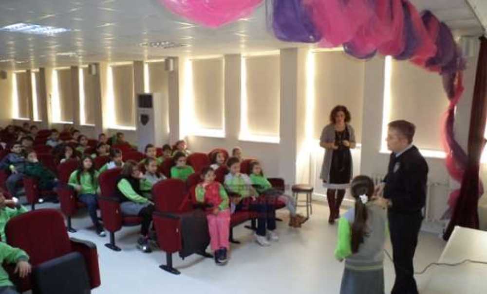 Çorlu Polisinden Öğrencilere Trafik Eğitimi