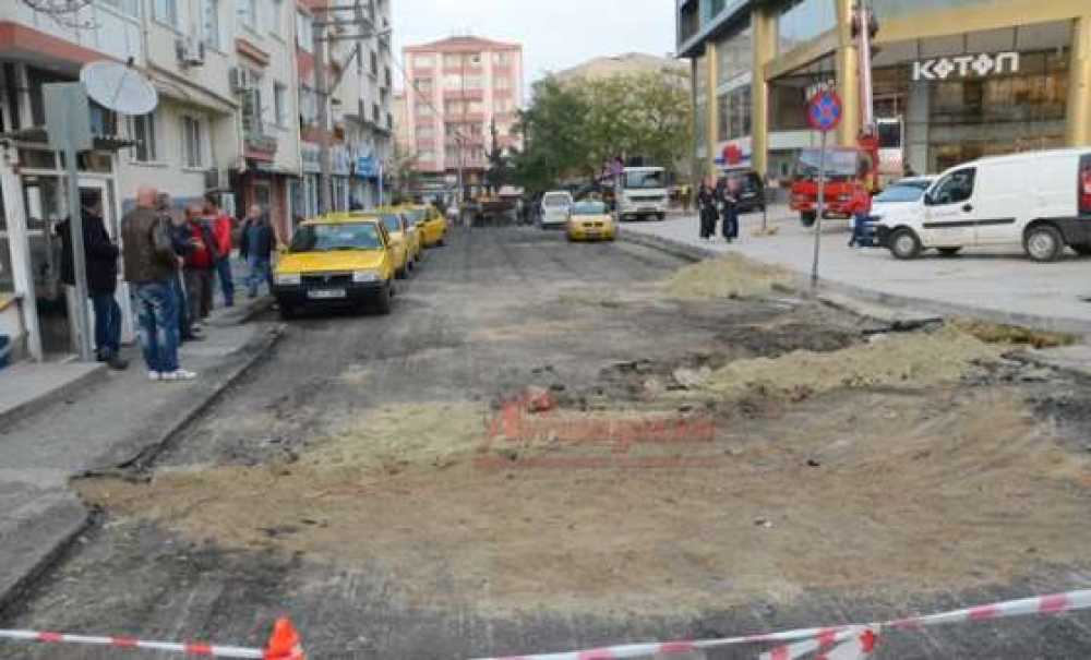 Ara Sokaklar Asfaltlanıyor