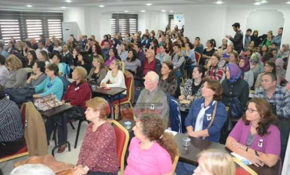 Çorlu Kent Konseyi'nden Duygularla Dost Olmak Semineri