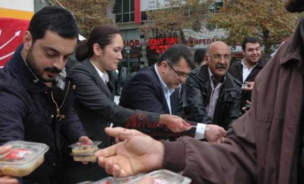 Chp Çorlu İlçe Örgütü Aşure Dağıttı