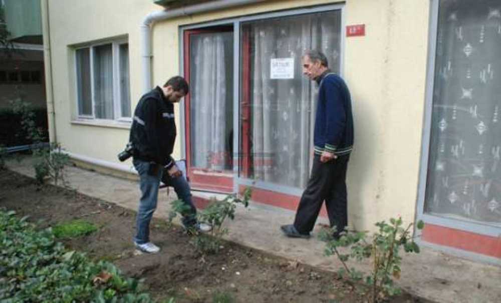 Yaşlı Adam 3. Kattan Düştü