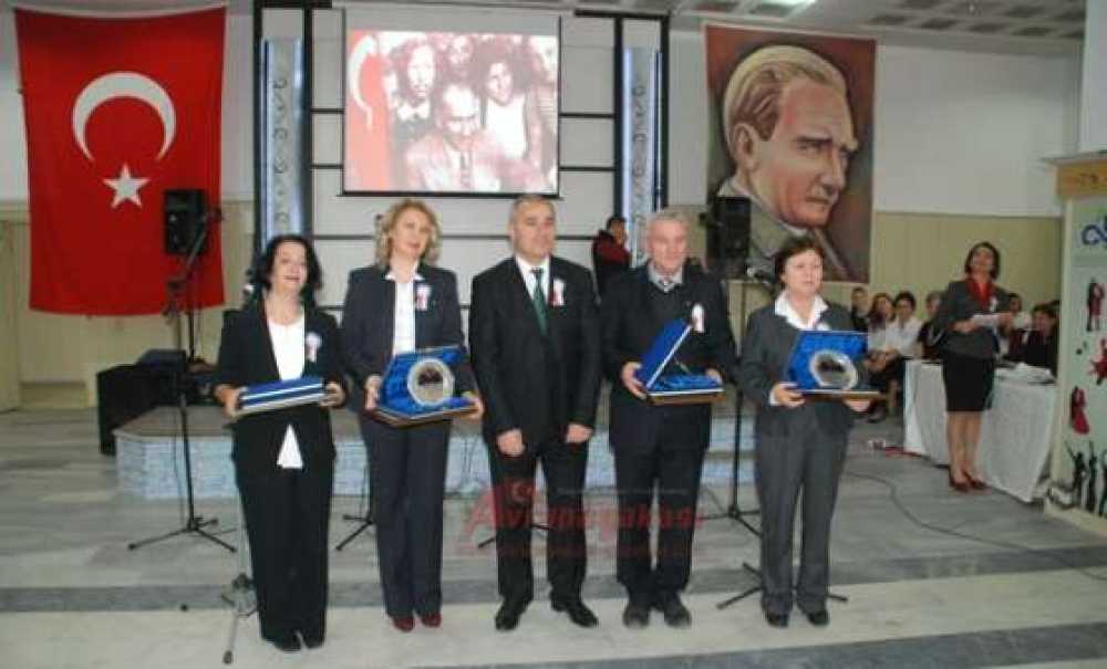 Öğretmenler Günü Çorlu`da Kutlandı