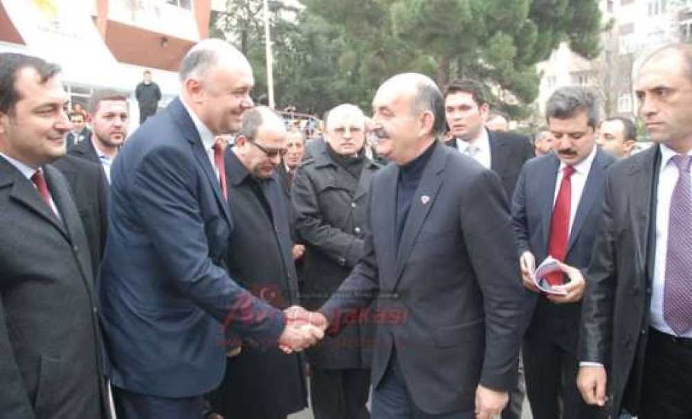 Bakan Müezzinoğlu Ak Parti Çorlu İlçe Kongresine Katıldı