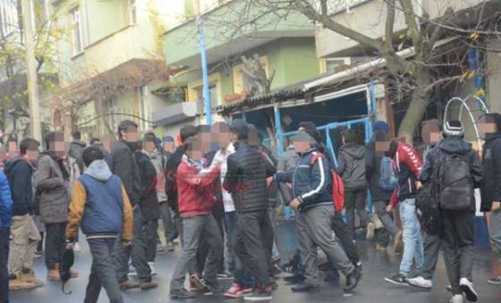 Öğrencilerin Kavgasına Polis Engeli