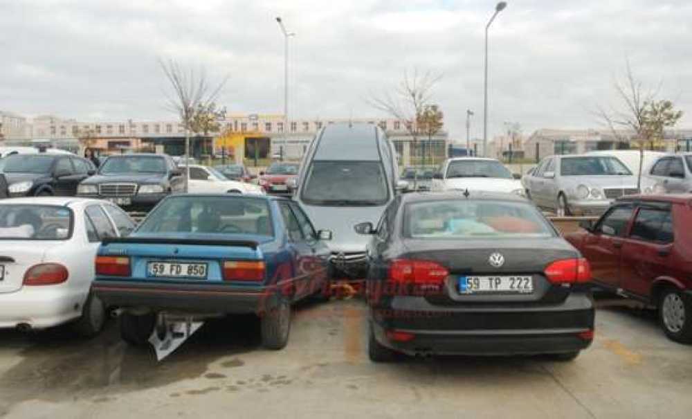 Hastane Bahçesinde Görünmez Kaza