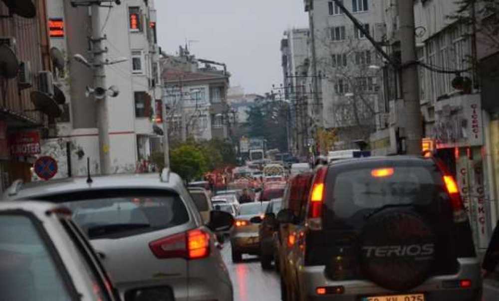 Trafik Ekiplerinden Yoğun Mesai