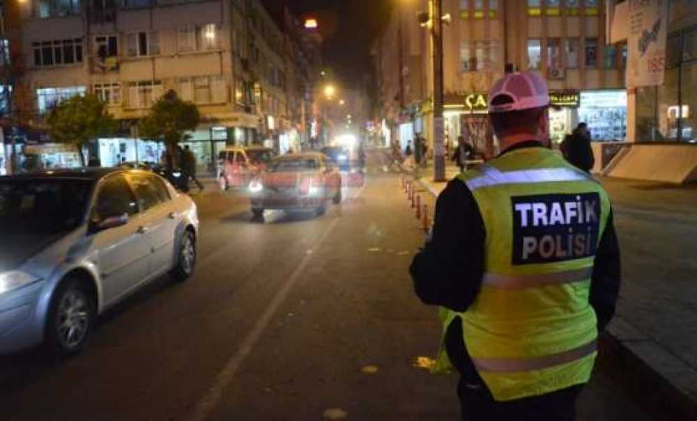 Trafik Ekiplerinden Yoğun Mesai
