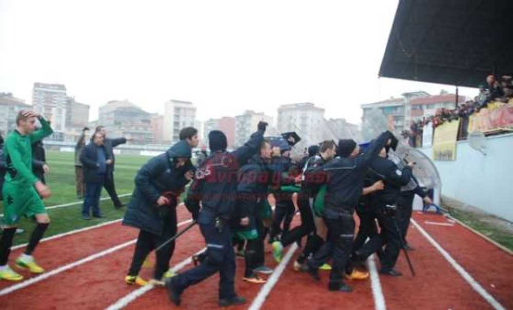 Çorluspor 1947`ye Ceza Kapıda