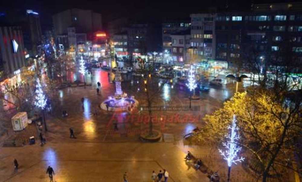 Çorlu Belediyesi Cadde Ve Meydanları Işıl Işıl Yaptı