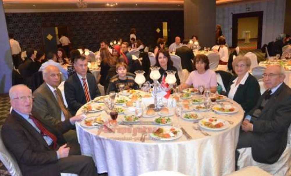 Medianka Hastanesi'nden Yeni Yıl Balosu