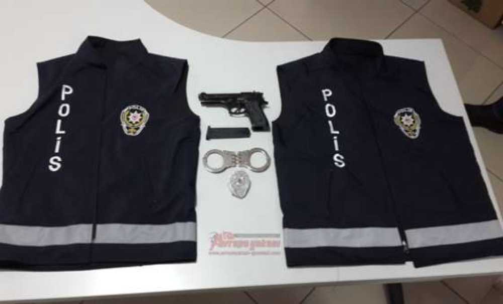 Gerçek Polisler Sahte Polisleri Yakaladı