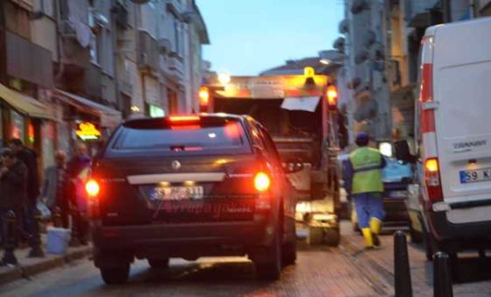 Çöp Toplama Rezaleti