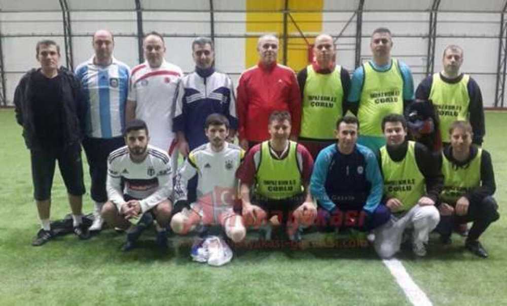 Çorlu Hükümet Konağı Personeli Halı Sahada Stres Attı