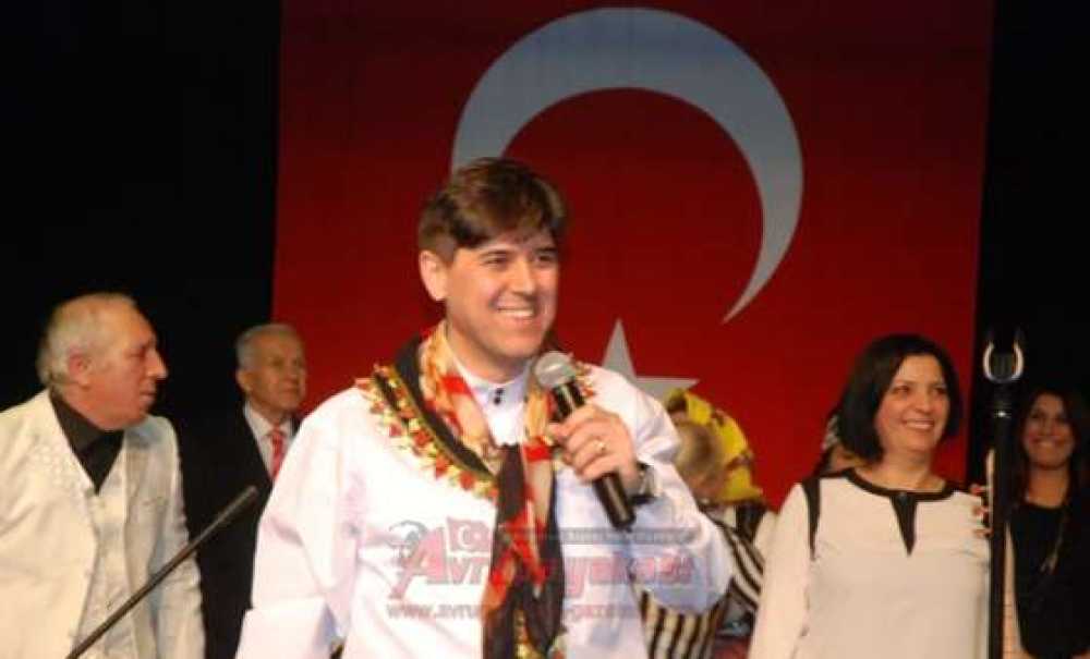 20 Kişilik Solo 250 Kişilik Koro