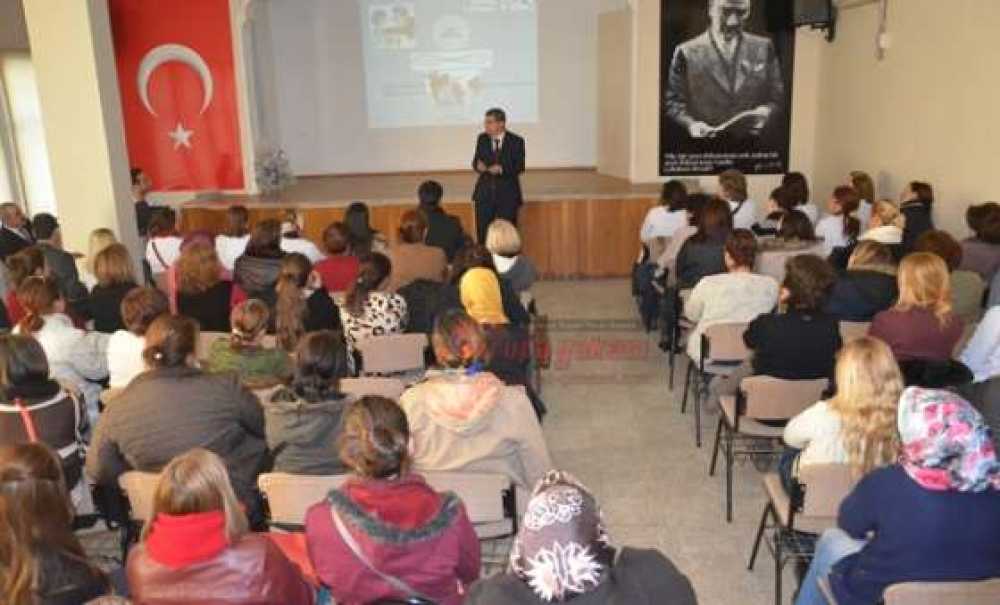 Çorlu Halk Eğitimi Merkezi'nden Kursiyerlere Aile Ve Sınav Başarısı Semineri