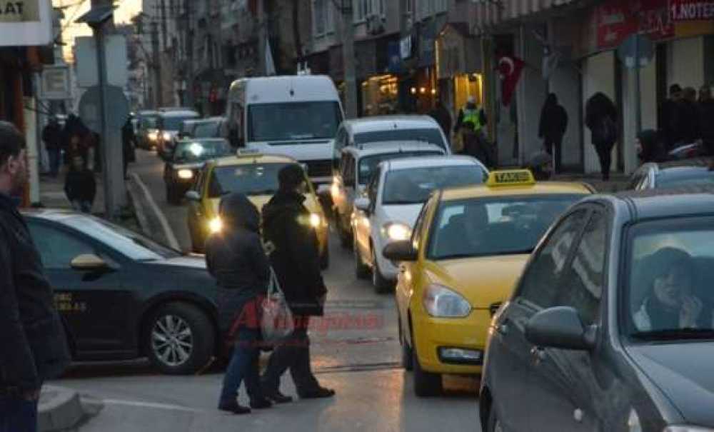 Yollar Otopark Oluyor