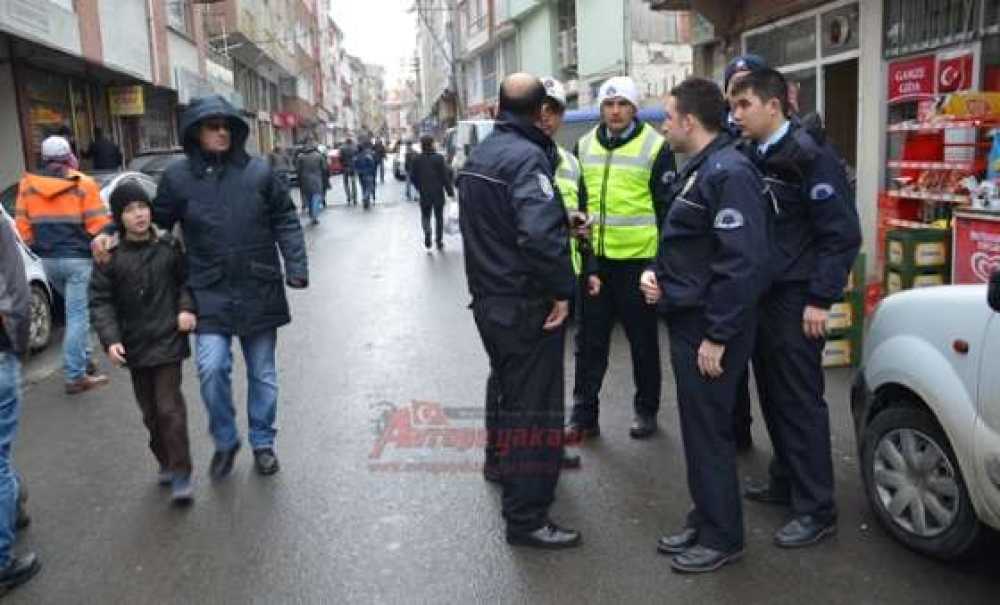 Çorlu'da Satırlı Bıçaklı Kavga 4 Yaralı