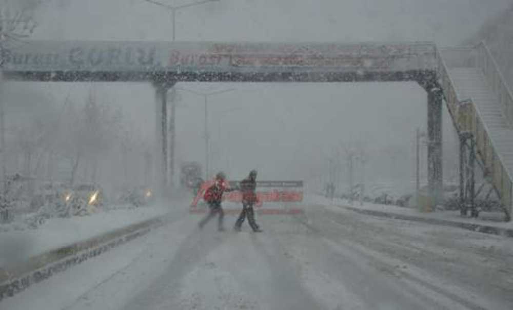 Kar Çorlu'yu Esir Aldı