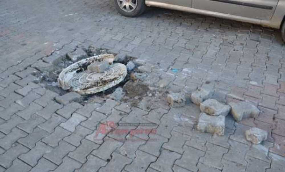 Kırılan Rögar Kapakları Kazalara Davetiye Çıkarıyor