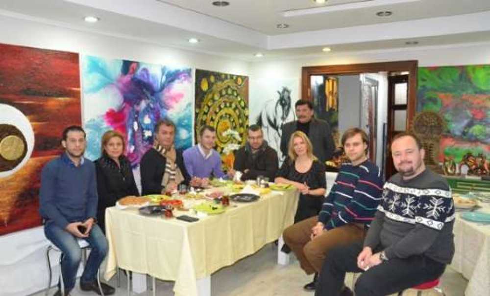 Ressam Esra Coşkun Gazetecilerle Bir Araya Geldi