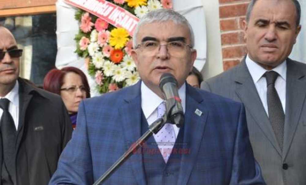 Tarihi Belediye Binasına Görkemli Açılış