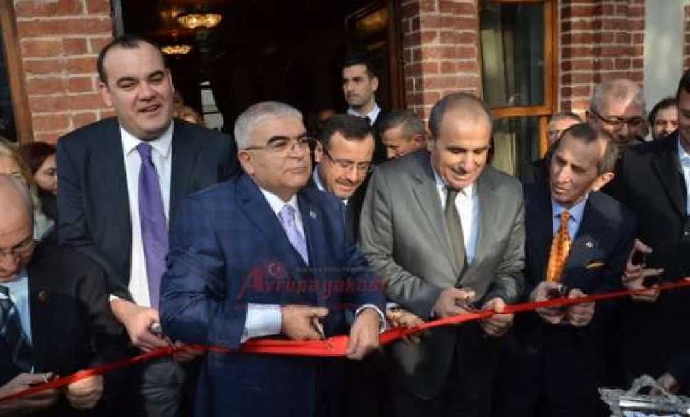 Tarihi Belediye Binasına Görkemli Açılış